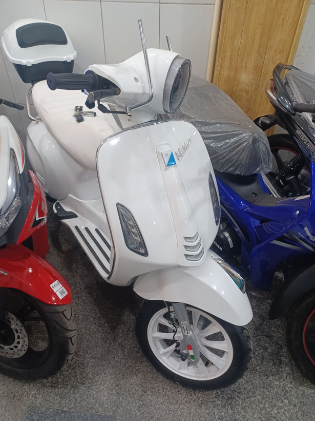 موتور سیکلت نیکتاز GT 160CC طرح وسپا اسکوتری 1405 ترمزABS