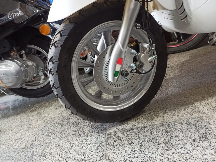 موتور سیکلت نیکتاز GT 160CC طرح وسپا اسکوتری 1405 ترمزABS