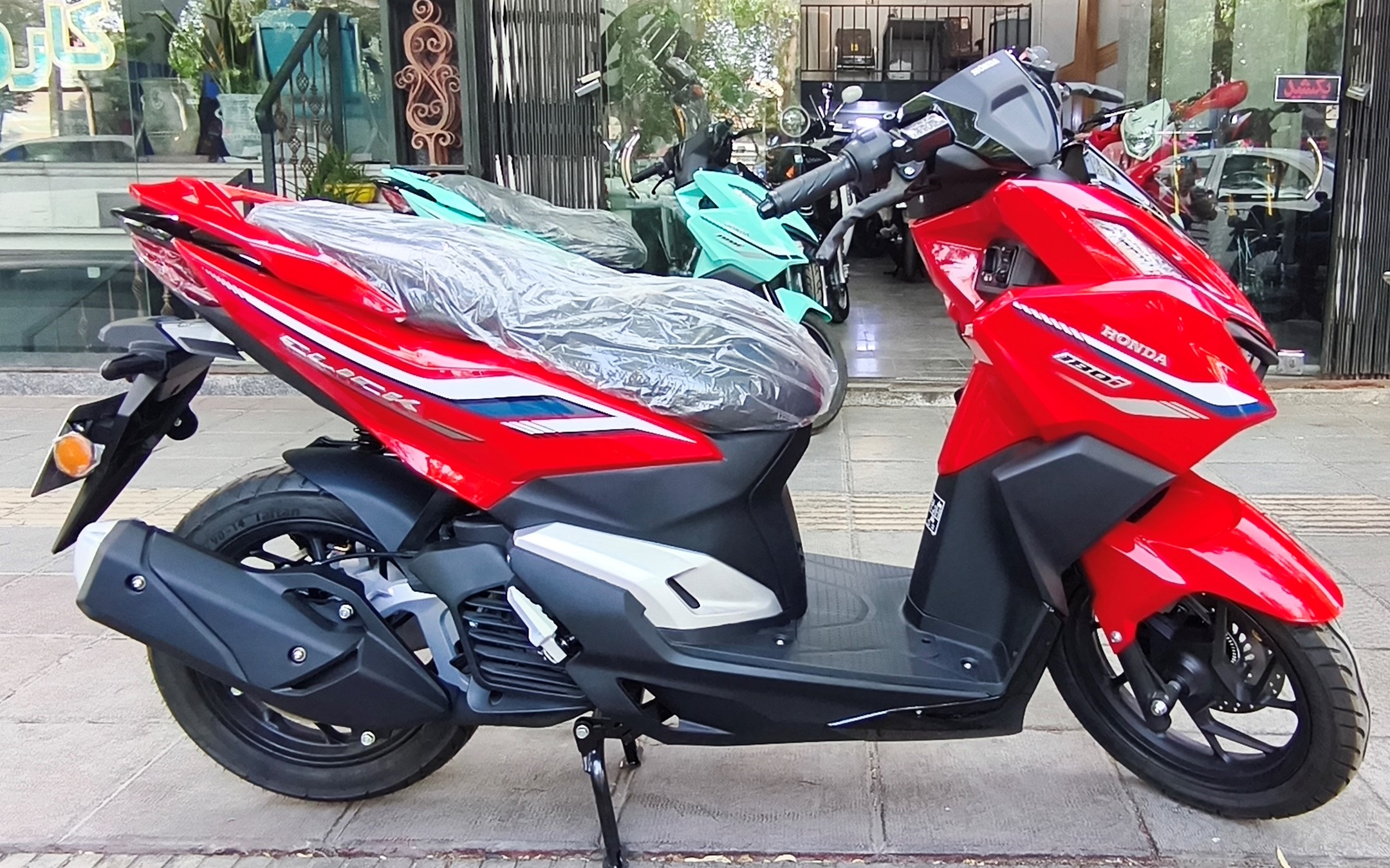 موتور سیکلت طرح واریو نیکتاز کلیک 180cc ترمز ABSجلو عقب دیسک 1405